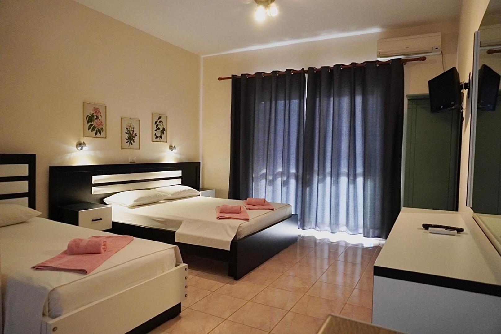 Marku Palace Ksamil Pokoj fotografie