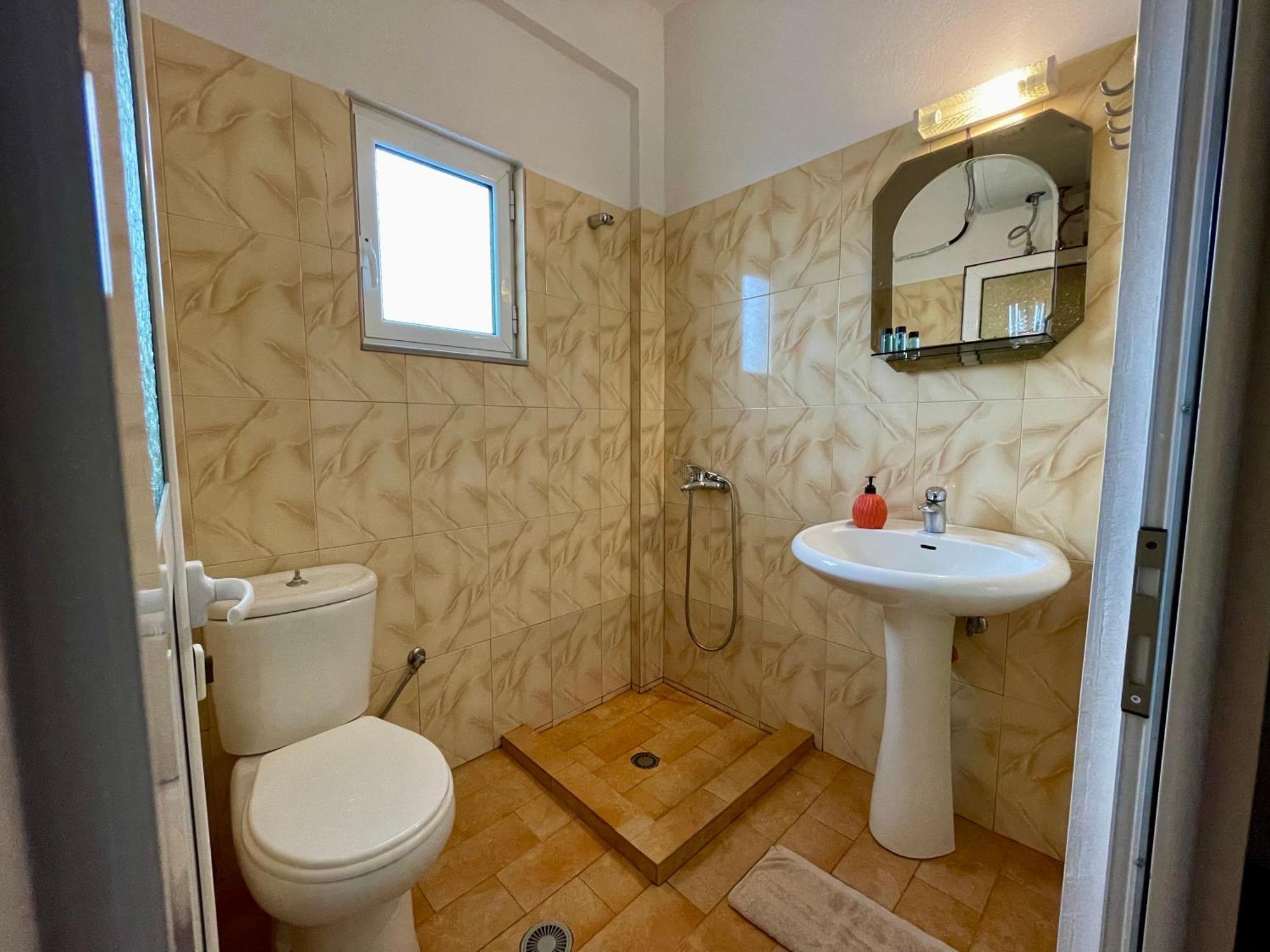 Marku Palace Ksamil Pokoj fotografie